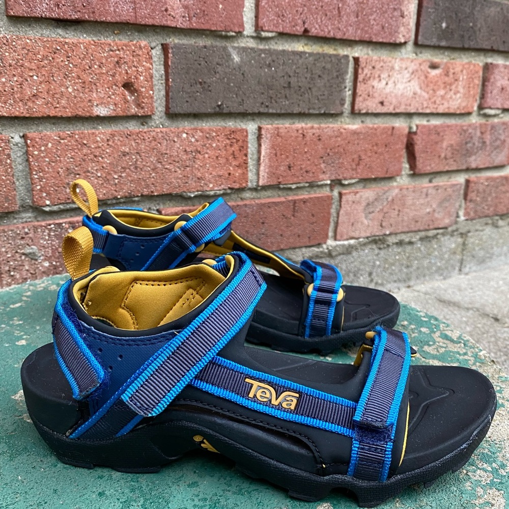 Boys teva sandals